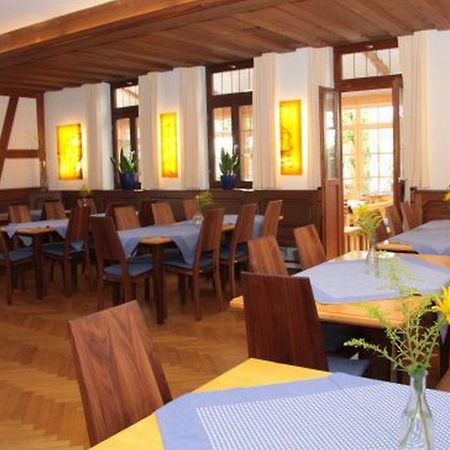 Karpfenhotel & Herrenhaus Im Gasthaus Sindel-Buckel Фойхтванген Экстерьер фото
